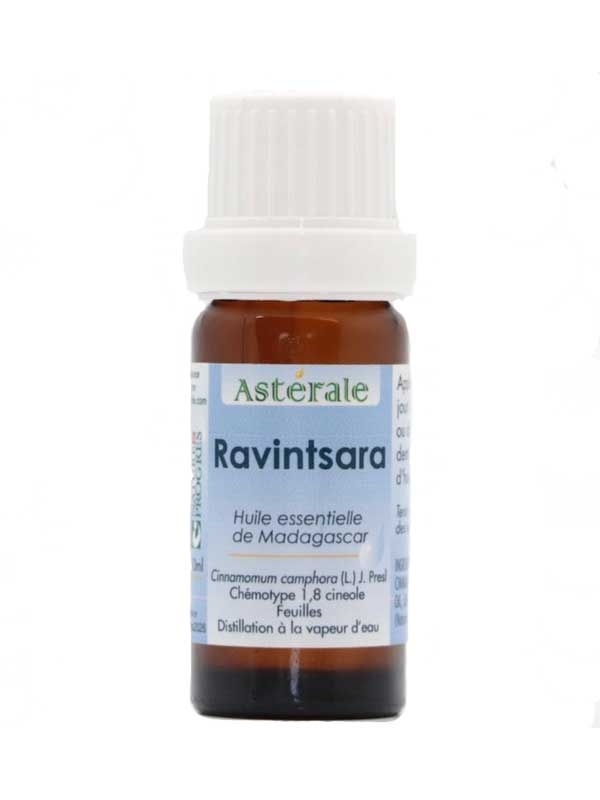 Huile essentielle Ravintsara : Voies respiratoires et système nerveux.